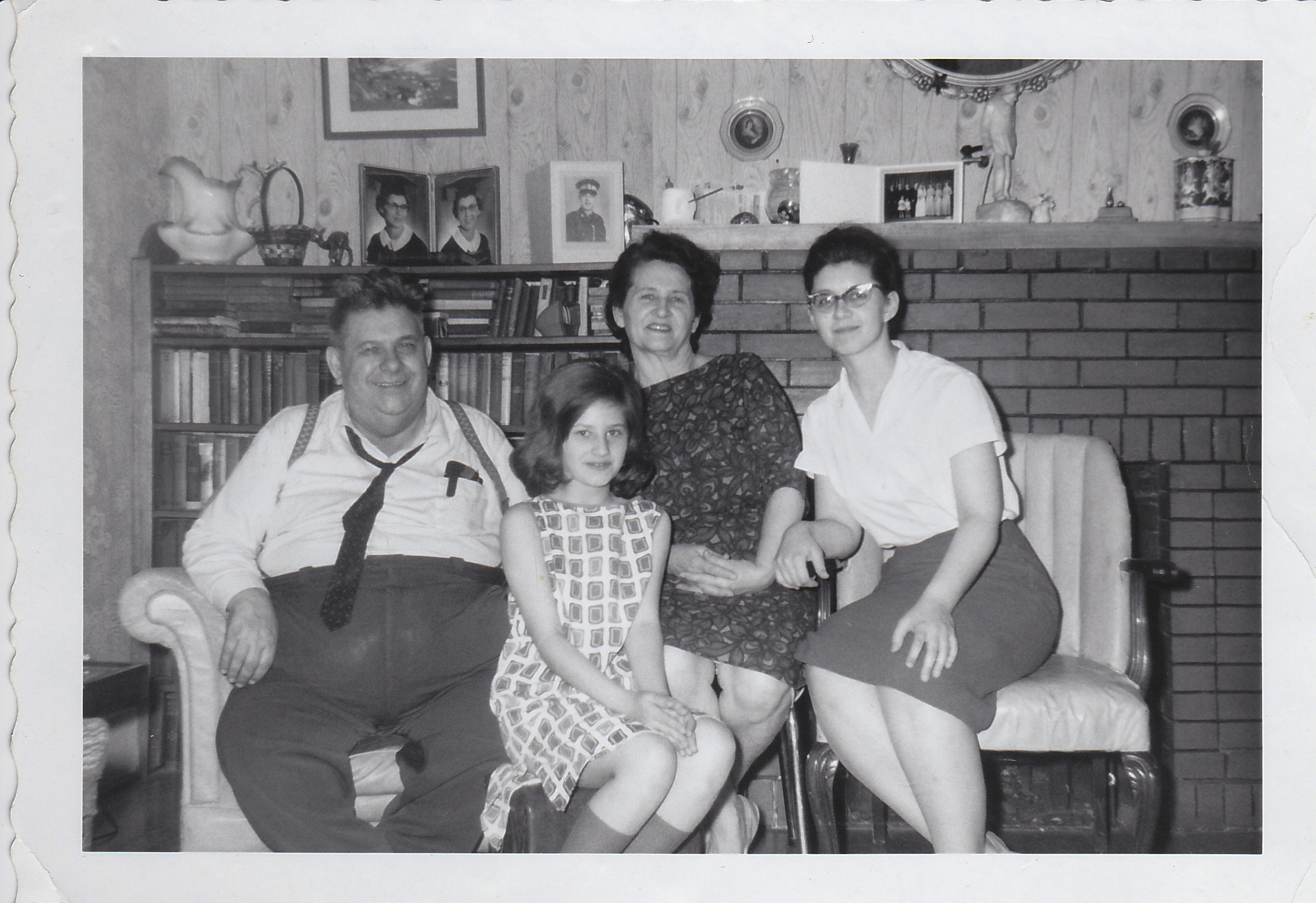 Victor, Linda, Elsie, Eileen 1962
